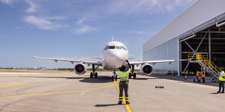 FL Technics Punta Cana, industria aeronáutica República Dominicana, MRO aeronáutico RD, empleos especializados aviación, centro mantenimiento aeronaves Punta Cana, formación talento aviación RD