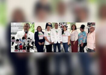 Fundación SOLN, obras benéficas en República Dominicana, ayuda social RD, becas estudiantiles RD, solidaridad dominicana, comunidad dominicana en Nueva York