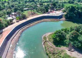 INDRHI, obras hidráulicas República Dominicana, infraestructura de riego, equipos pesados agrícolas, gestión del agua RD, producción agropecuaria dominicana