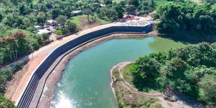 INDRHI, obras hidráulicas República Dominicana, infraestructura de riego, equipos pesados agrícolas, gestión del agua RD, producción agropecuaria dominicana