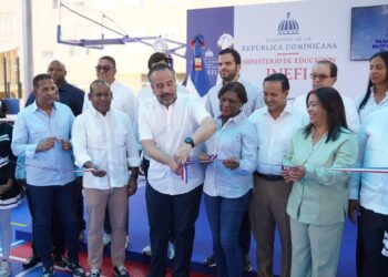 INEFI, La Perito, educación física República Dominicana, deporte escolar, instituto politécnico La Perito, infraestructura deportiva RD