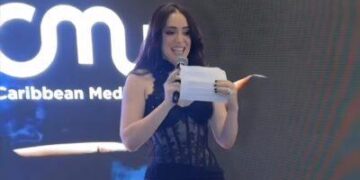 Karen Yapoort, Mujeres de las Grandes Ligas, mujeres dominicanas, historias inspiradoras, empoderamiento femenino, béisbol dominicano