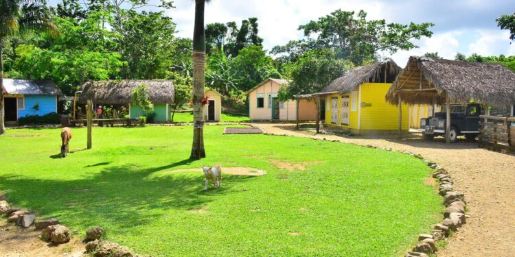 La Hacienda Park, turismo cultural República Dominicana, gastronomía dominicana, turismo sostenible en RD, experiencias turísticas Este RD, patrimonio cultural dominicano