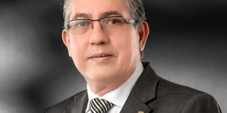 Luis Martín Gómez, literatura dominicana, Banco Central República Dominicana, premios literarios RD, comunicación institucional RD, legado cultural dominicano