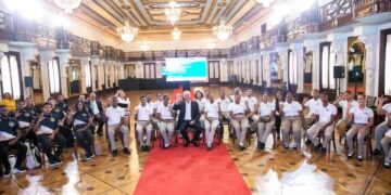 presidente Abinader, estudiantes sordos inteligencia artificial, títulos parques nacionales RD, inclusión tecnológica República Dominicana, conservación parques nacionales, desarrollo sostenible RD