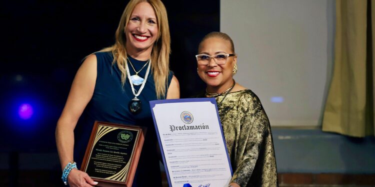 Wendy Queliz, teatro inclusivo, teatro neurodiverso, cultura dominicana, reconocimientos en Estados Unidos, artes escénicas RD