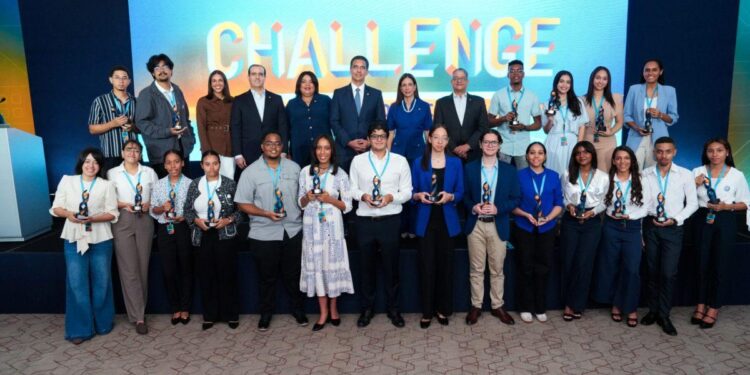 Banco Popular Dominicano, Challenge Popular, emprendimiento universitario RD, innovación tecnológica Dominicana, talento joven RD, emprendedores dominicanos