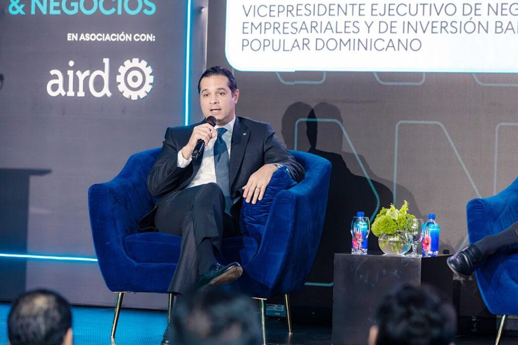 Banco Popular Dominicano, financiamiento energía renovable, energía sostenible República Dominicana, inversión sector energético RD, matriz energética dominicana, banca responsable ONU
