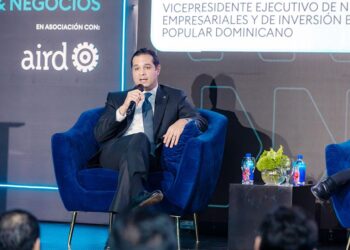 Banco Popular Dominicano, financiamiento energía renovable, energía sostenible República Dominicana, inversión sector energético RD, matriz energética dominicana, banca responsable ONU
