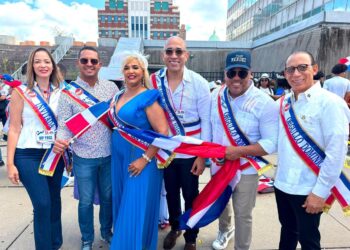 Barahona, Desfile Dominicano Nueva Jersey, Dr. Natanael Gutiérrez, diáspora dominicana, desarrollo regional Sur, cultura dominicana