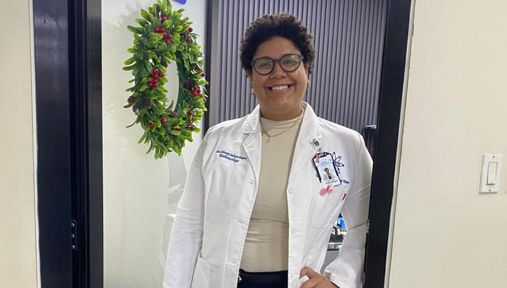 cáncer de mama en mujeres jóvenes, prevención cáncer de mama República Dominicana, detección temprana cáncer de mama, fertilidad y cáncer de mama, calidad de vida post cáncer, tratamientos cáncer de mama