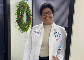 cáncer de mama en mujeres jóvenes, prevención cáncer de mama República Dominicana, detección temprana cáncer de mama, fertilidad y cáncer de mama, calidad de vida post cáncer, tratamientos cáncer de mama