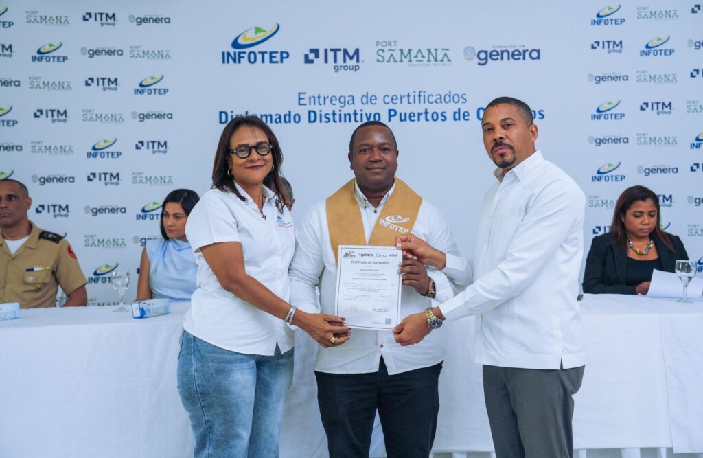 Infotep, turismo de cruceros, Puerto Port Samaná, capacitación en Samaná, desarrollo turístico RD, Arroyo Barril