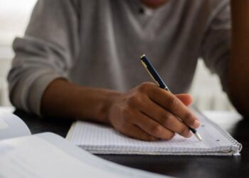 estudiantes haitianos en RD, gasto estudiantes extranjeros RD, matrícula universitaria en República Dominicana, Banco Central República Dominicana educación, carreras universitarias RD, impacto económico estudiantes extranjeros