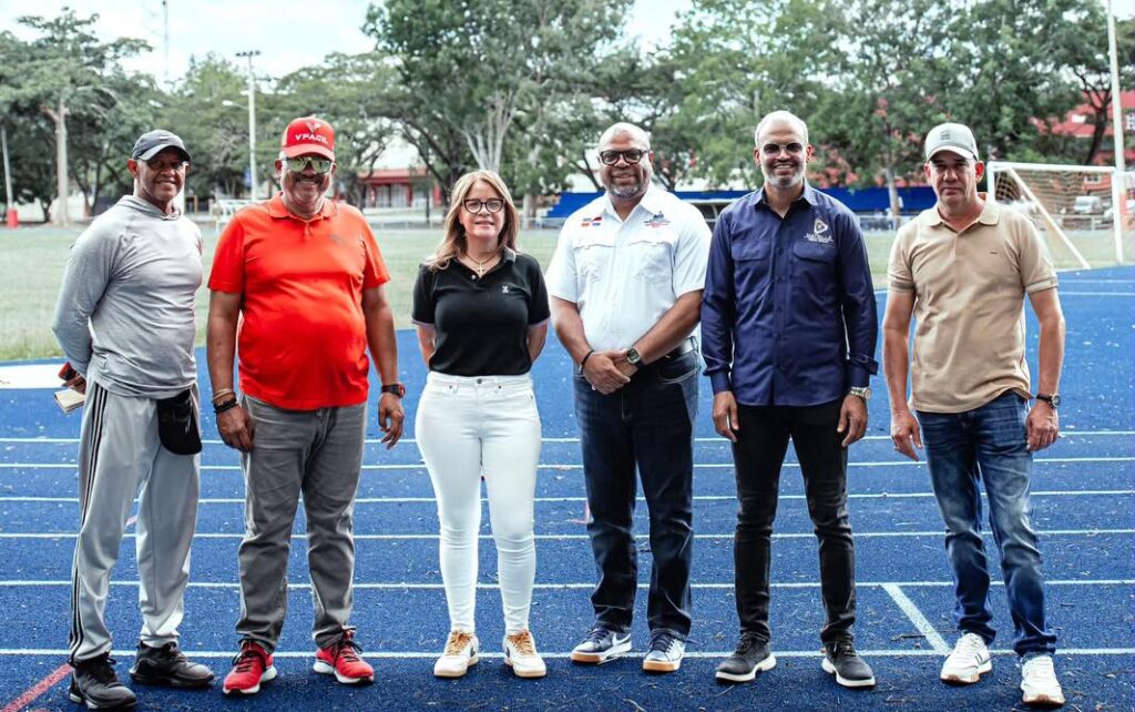 INEFI, pista de atletismo San Francisco de Macorís, voluntariado comunitario deporte, deporte en provincia Duarte, recuperación espacios deportivos República Dominicana, atletismo en Cibao Nordeste