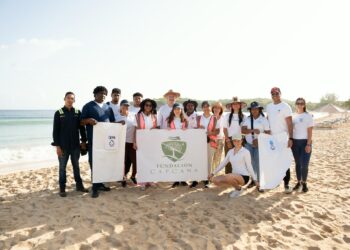 Fundación Cap Cana, Playa Macao, conservación ambiental RD, limpieza de playas, turismo sostenible República Dominicana, protección ecosistemas costeros