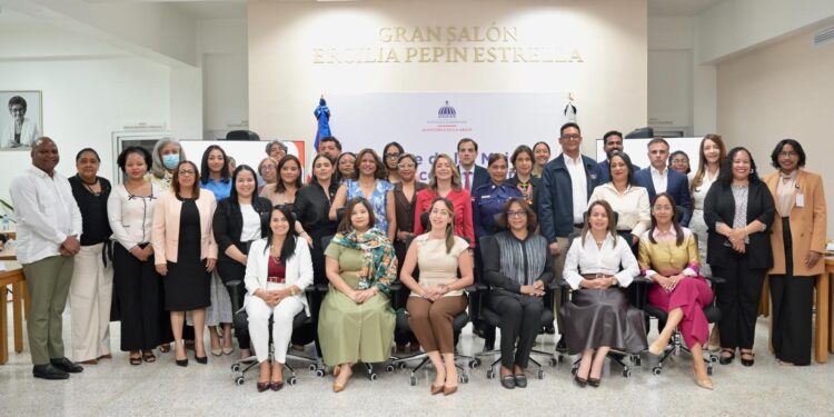 Ministerio de la Mujer República Dominicana, protección mujeres y niñas RD, Gabinete de Mujeres RD, Ley Mirabal, violencia contra la mujer RD, programa Prisma RD