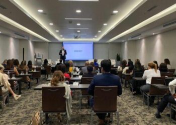 turismo MICE República Dominicana, turismo de convenciones RD, impacto económico turismo MICE, turismo negocios Santo Domingo, gasto turista MICE RD, SDQ MICE 2026