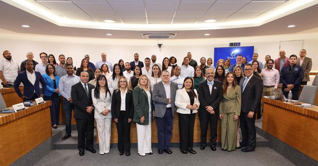 Banco Caribe, PYME Expansión, financiamiento PYMEs RD, formación empresarial República Dominicana, BANDEX, BARNA Management School