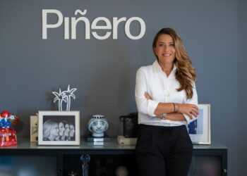 conectividad aérea Samaná, turismo en Samaná, Encarna Piñero, desarrollo económico Samaná, turismo República Dominicana, aeropuerto El Catey