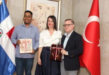 mapamundi de Piri Reis, Faro a Colón, donación cultural Turquía RD, cartografía histórica dominicana, Piri Reis navegante otomano, patrimonio cultural República Dominicana