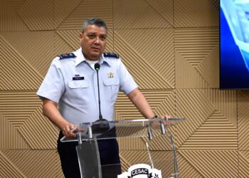 Evelyn Ulloa Lombert, primera mujer directora de seguridad, aeropuerto internacional República Dominicana, CESAC, aviación civil dominicana, igualdad de género en seguridad aeroportuaria