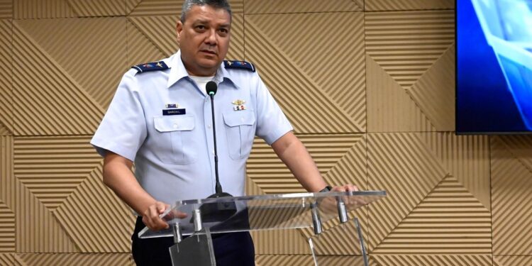 Evelyn Ulloa Lombert, primera mujer directora de seguridad, aeropuerto internacional República Dominicana, CESAC, aviación civil dominicana, igualdad de género en seguridad aeroportuaria