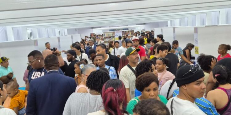 Feria Internacional del Libro 2026, libros dominicanos más vendidos, cultura literaria República Dominicana, autores dominicanos destacados, literatura dominicana, impacto cultural libros RD