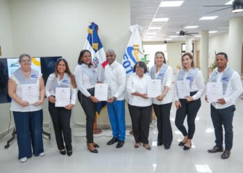 Infotep Barahona, formación turística RD, Escuela Guarocuya, certificación servicios turísticos, turismo en Barahona, desarrollo económico regional