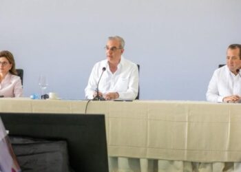 inversión pública San José de Ocoa, unidad de hemodiálisis RD, unidad de pie diabético RD, desarrollo provincial República Dominicana, infraestructura vial San José de Ocoa, mejoras en salud pública RD