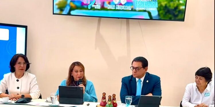 inclusión social en Santiago, prevención embarazo adolescente RD, programas sociales República Dominicana, Fundación Red Misericordia, Mayra Jiménez desarrollo social, protección social en Santiago